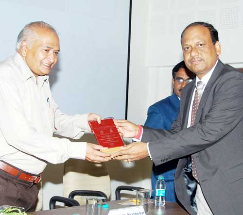 Dr. Anjan Naidu, D. B. Science college Gondiya
